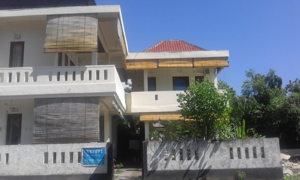 Sudi Homestay Amed Extérieur photo
